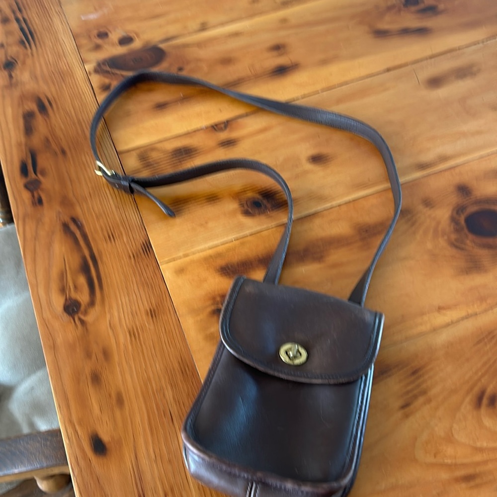 Vintage coach small side pack 9978 - VERIFIED AUTHENTIC